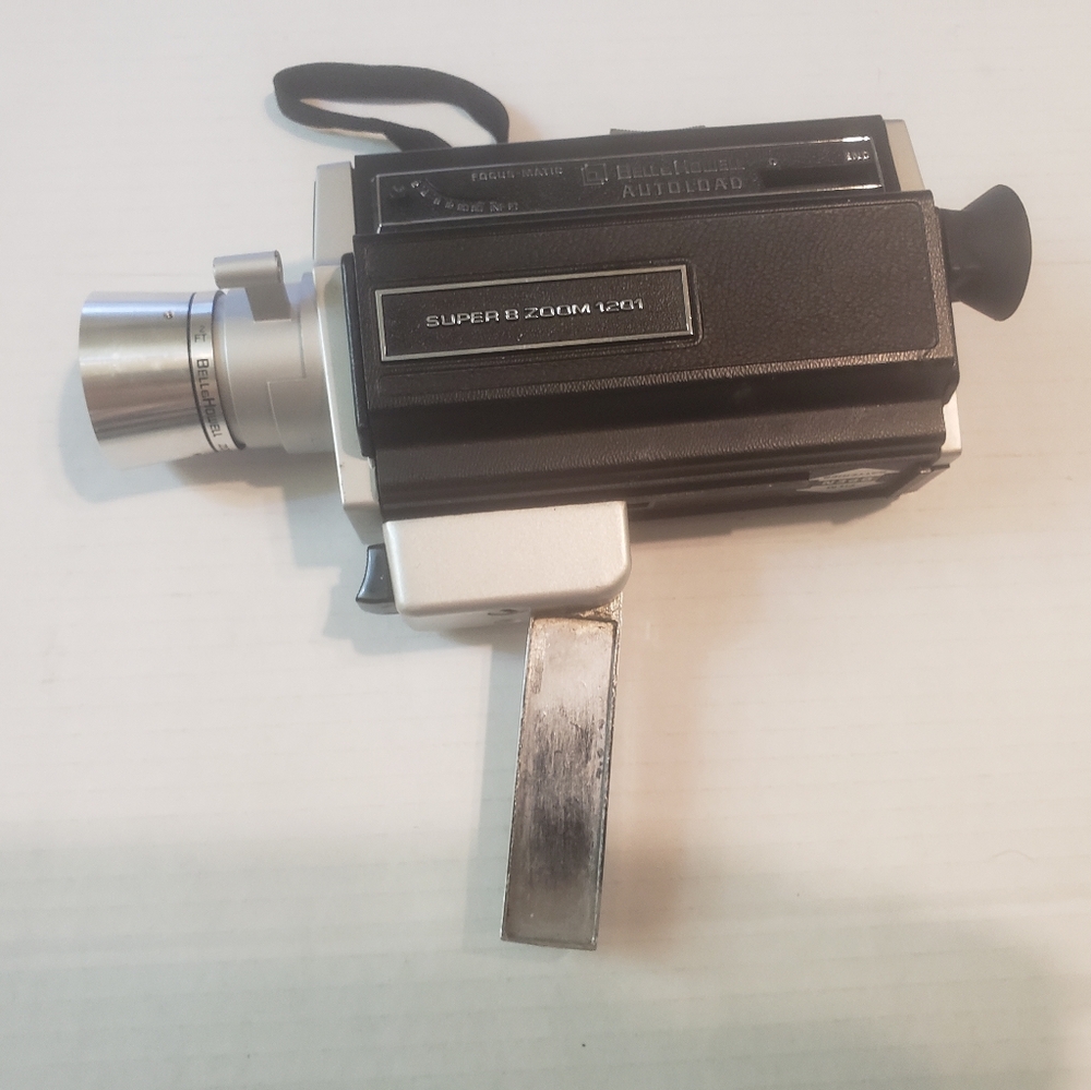 Bell & Howell Super 8 Zoom 1201 Autoload Camera Zoom Lens Not Tested Focus Mat